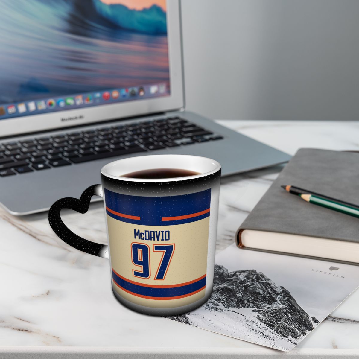 Connor McDavid Alternate Mug F - Alternative To Coffee And Tea 评论和价格